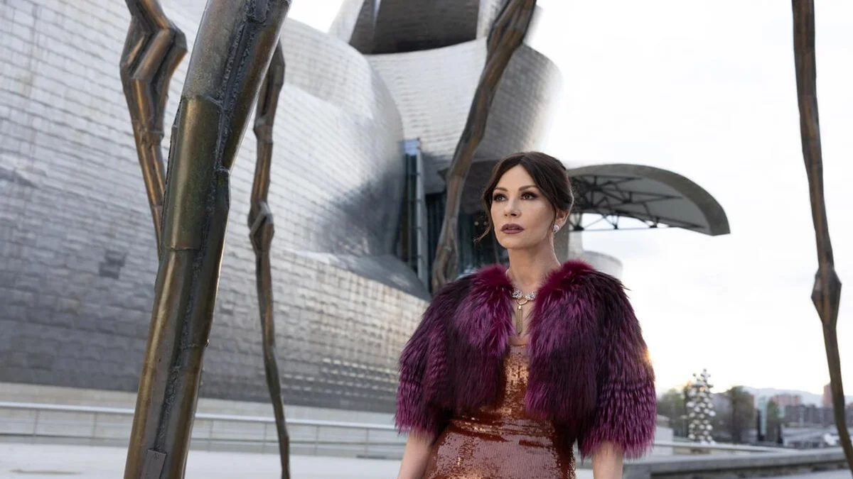 Kill Jackie : Catherine Zeta-Jones règle ses comptes dans une première bande-annonce très stylisée