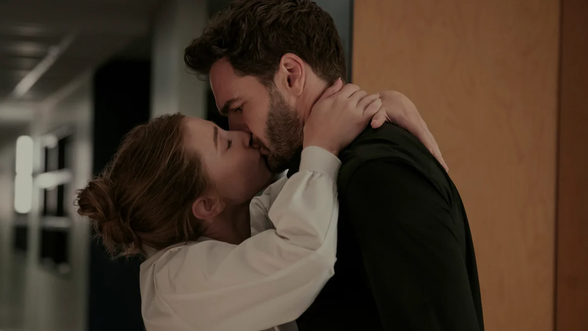 The Love Hypothesis est sorti sur Prime Video : Amazon mise à son tour sur la romance phénomène d'Ali Hazelwood